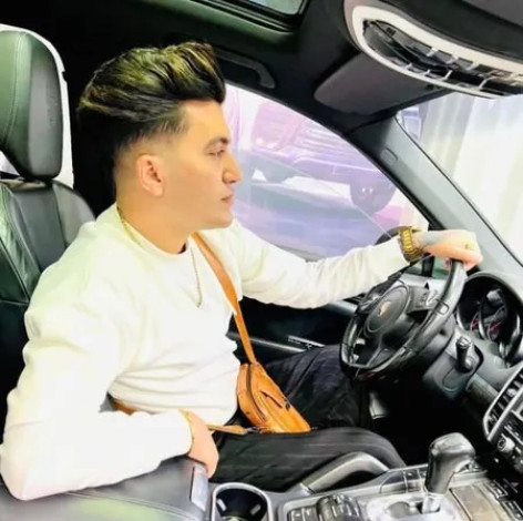 دانلود آهنگ دلتنگم دلتنگم دلتنگ تو دلتنگ چشمای خوش رنگ تو