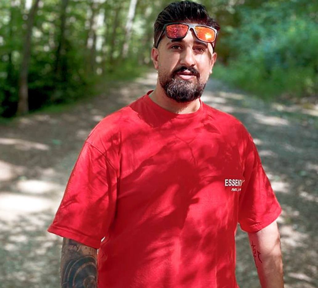 دانلود آهنگ بنام مجنون با صدای علی حمیدی