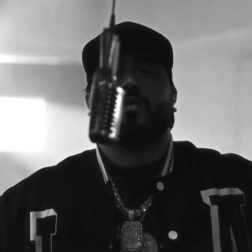 دانلود آهنگ بنام هنوز دارم به یاد با صدای مدنی