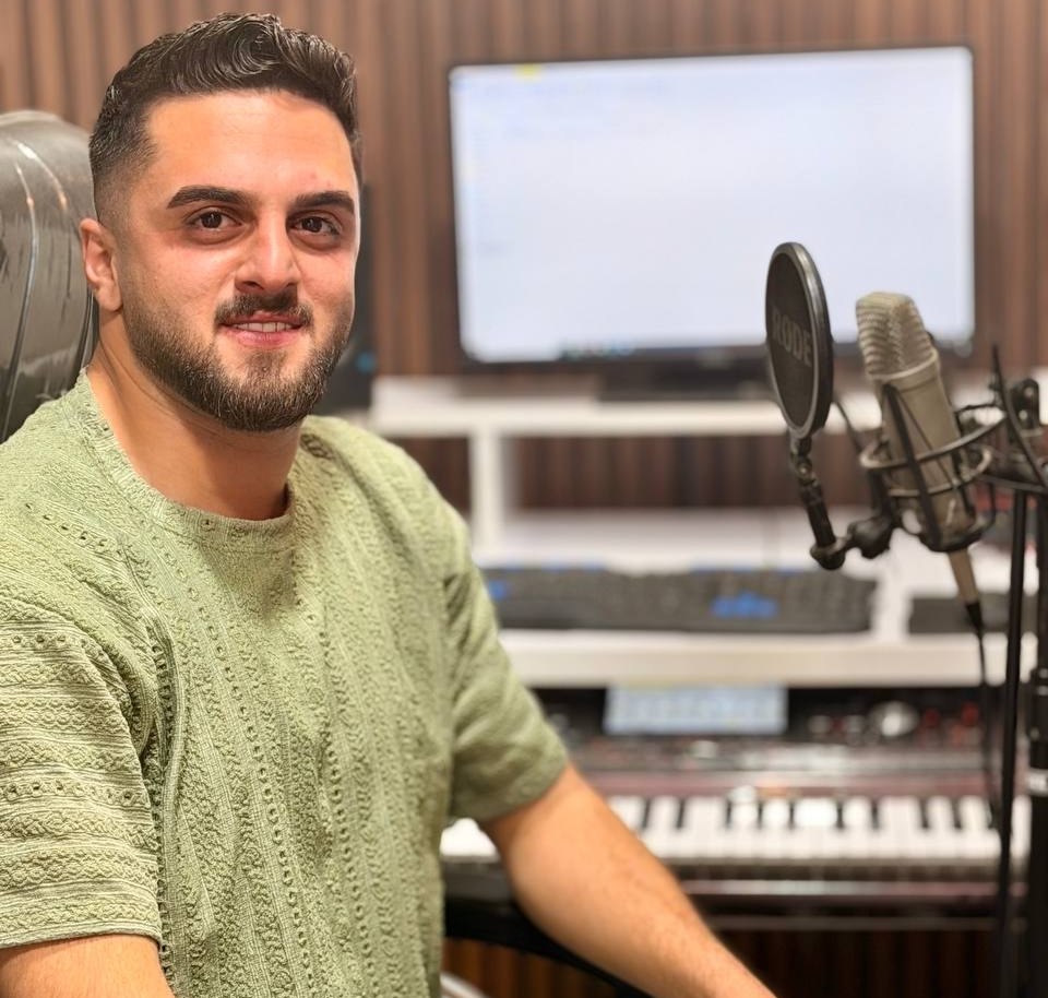 دانلود آهنگ بنام ریمیکس جدید با صدای ابوالفضل متو