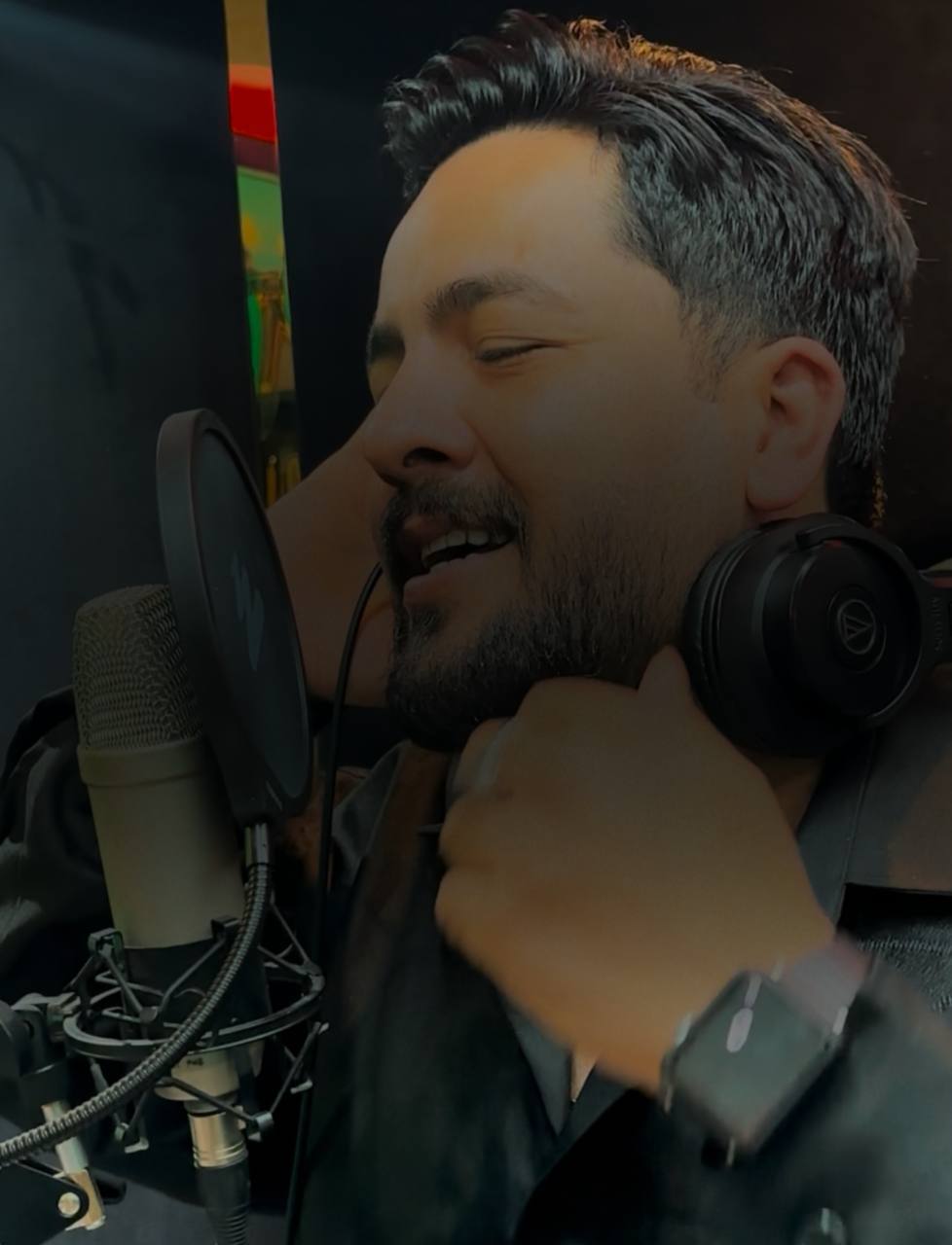 دانلود آهنگ بنام زخمی چلچلا با صدای مجید حسینی